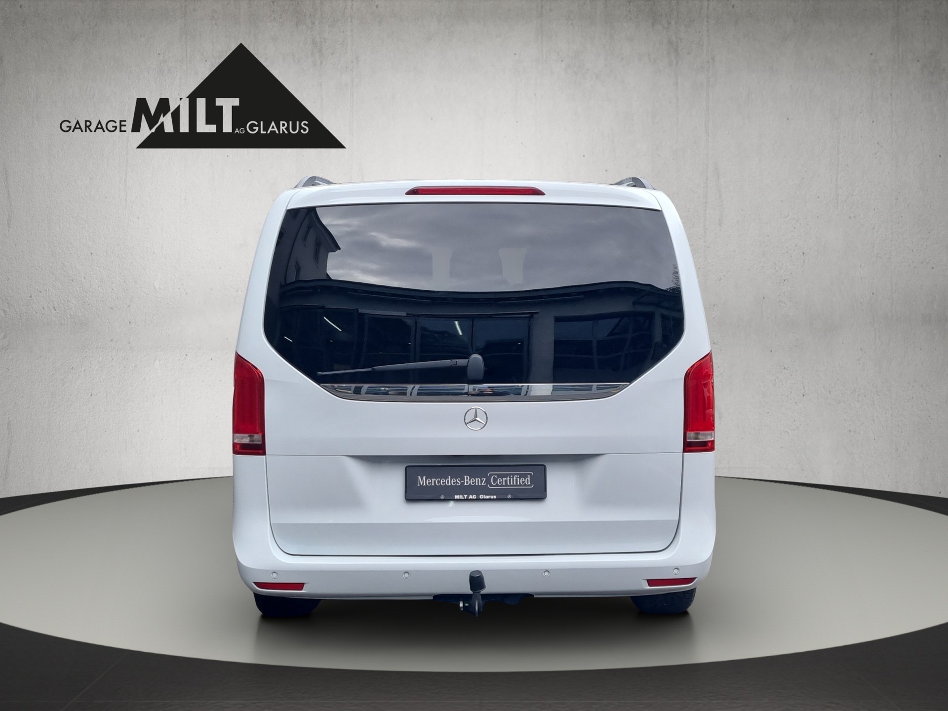 MERCEDES-BENZ V 300 d Swiss Ed. lang 4matic Van - 5