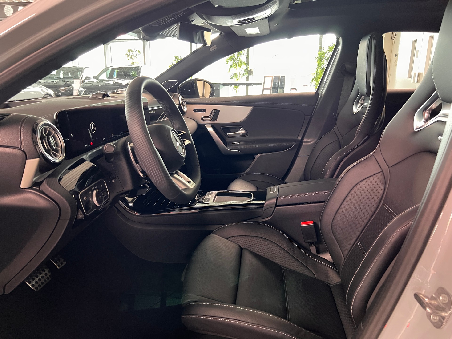 MERCEDES-BENZ A AMG 45 S 4Matic+ 8G-DCT - 9