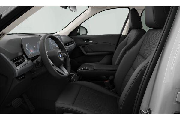 BMW X1 18i sDrive U11 (CH) AHK 📍 - 3