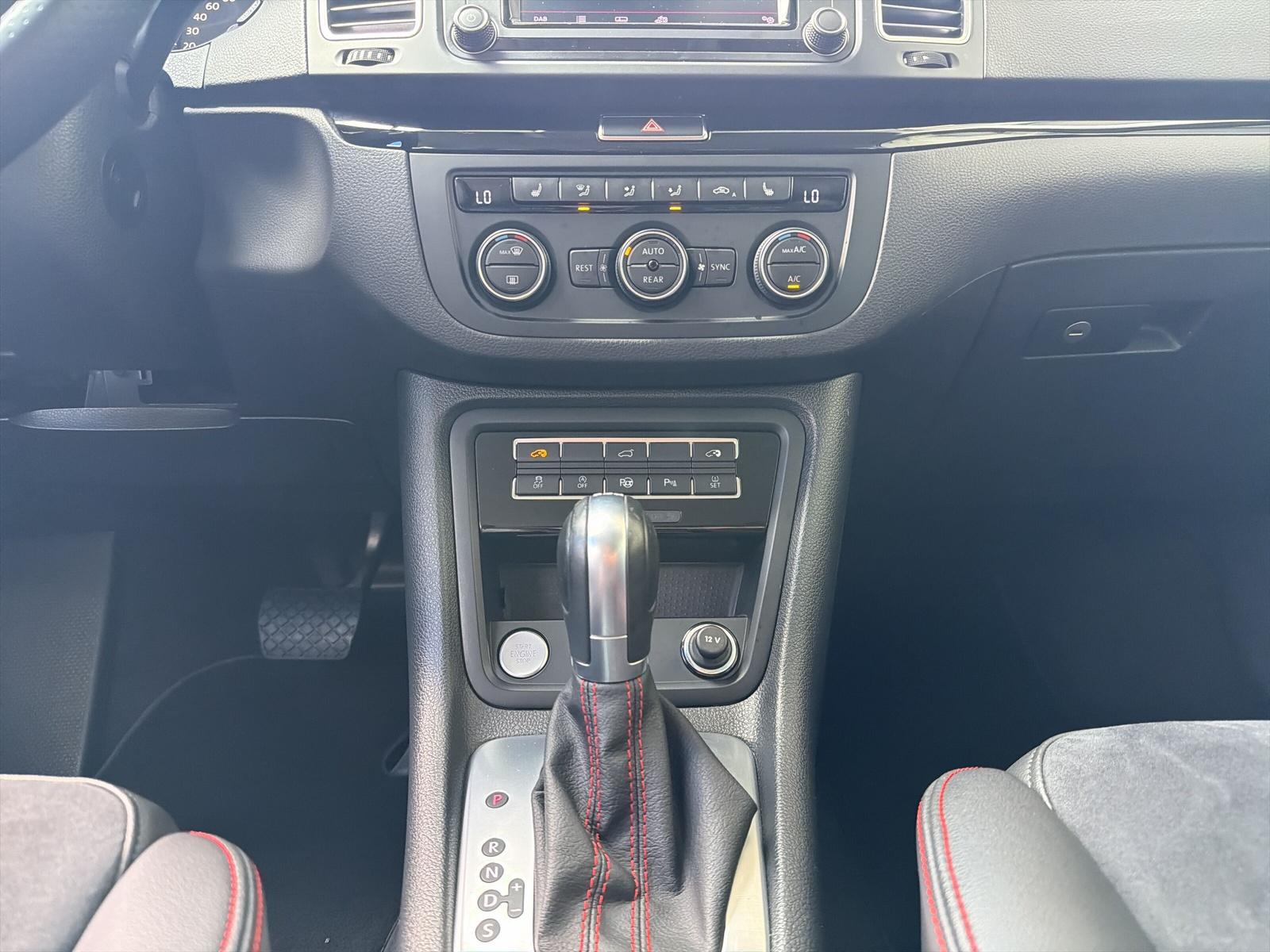 SEAT Alhambra 2.0 TDI 177 Hola FR DSG S/S (CH) ** 7 Places ** - 18