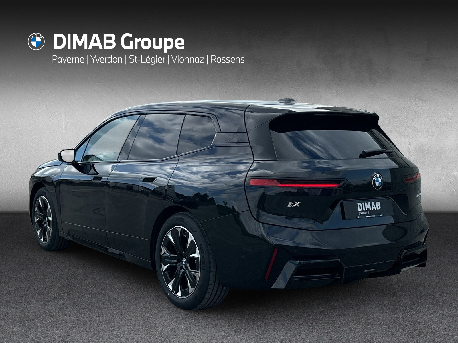 BMW iX xDrive60 M Sport - 3