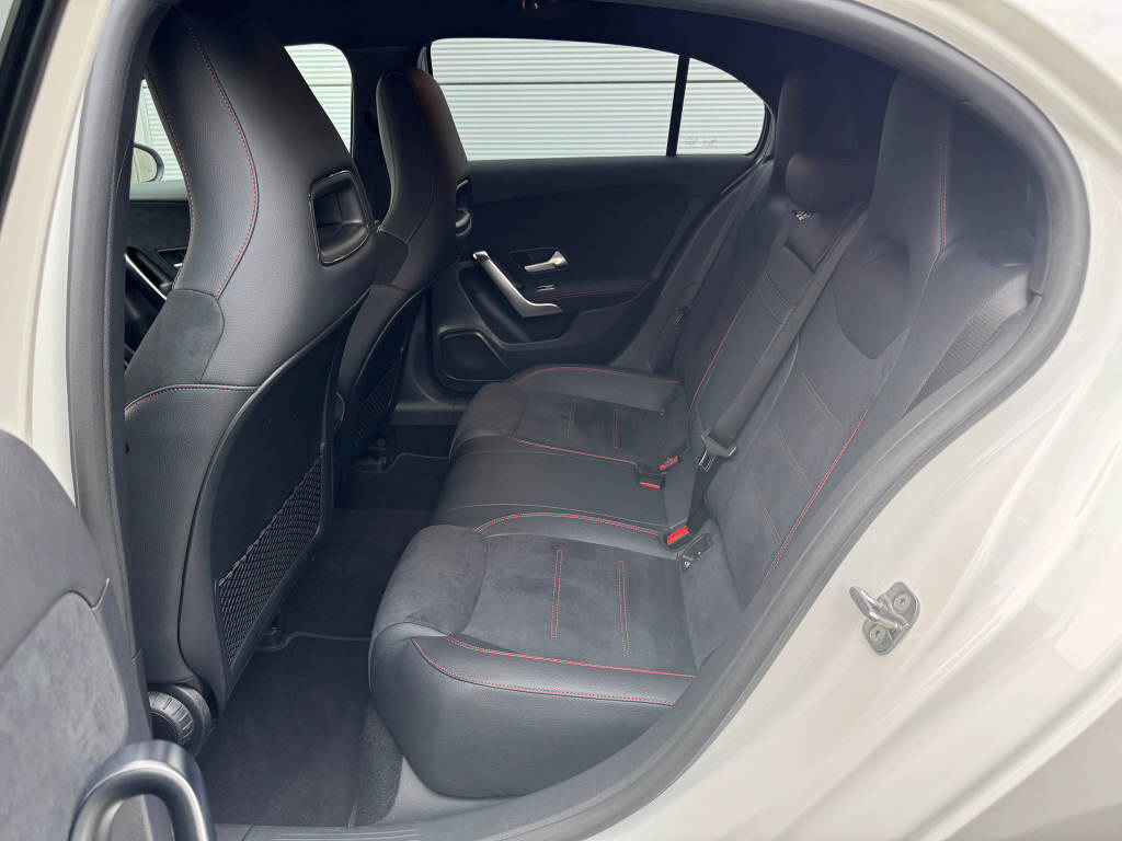 MERCEDES-BENZ A 200 AMG Line - 7