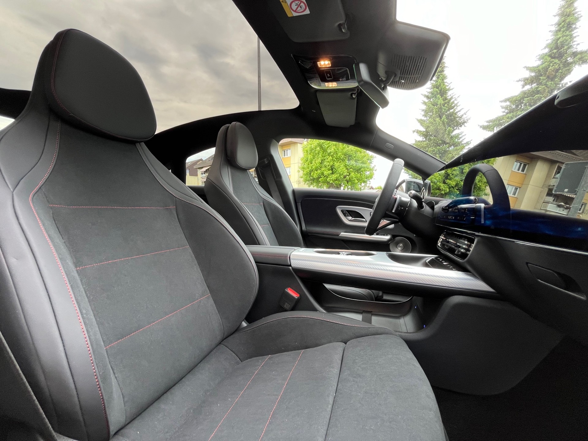 MERCEDES-BENZ CLA 220 8G-DCT 4Matic - 12