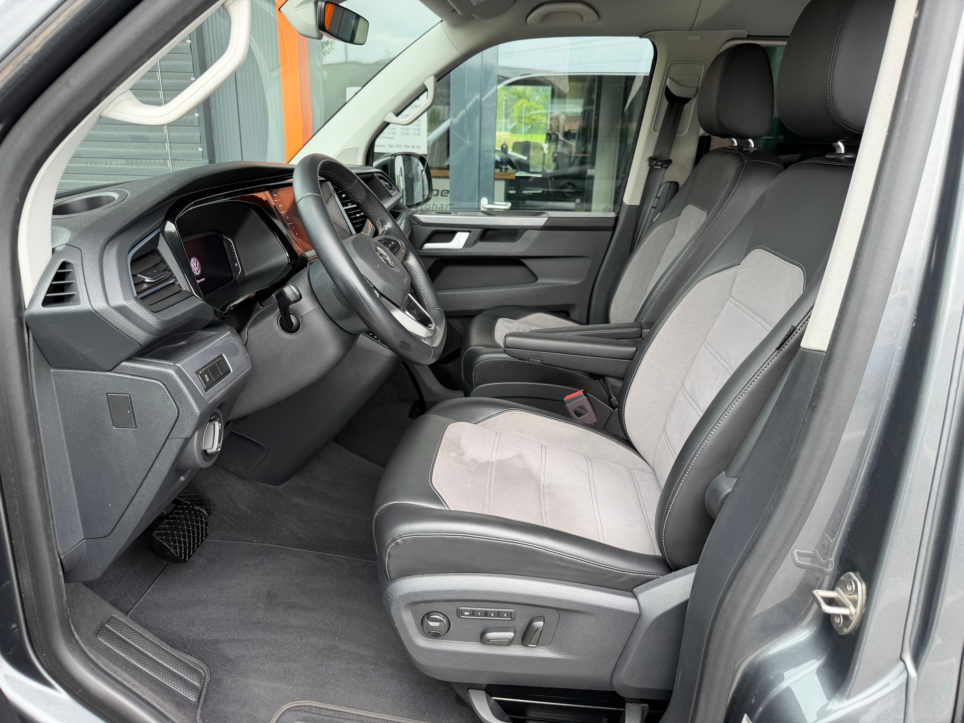 VW T6.1 Multivan 2.0 Bi-TDI Highline 4Motion DSG - 6