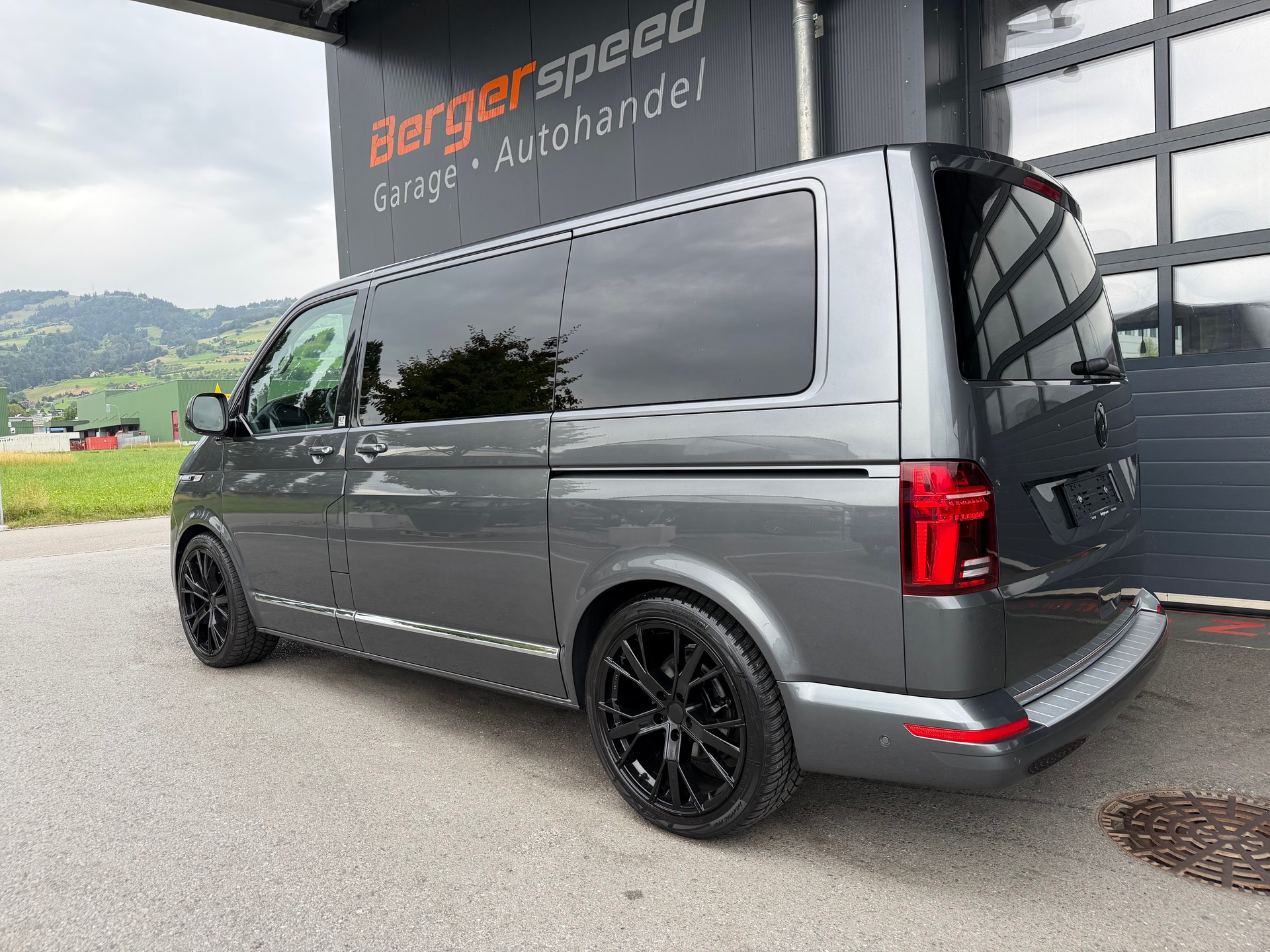 VW T6.1 Multivan 2.0 Bi-TDI Highline 4Motion DSG - 3