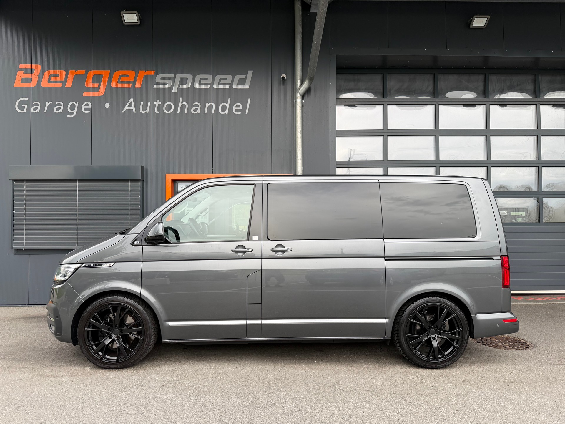 VW T6.1 Multivan 2.0 Bi-TDI Highline 4Motion DSG - 2