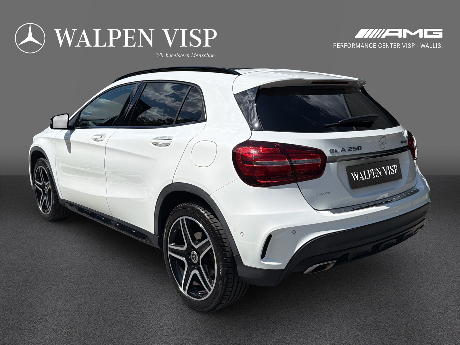 MERCEDES-BENZ GLA 250 AMG Line 4Matic - 4