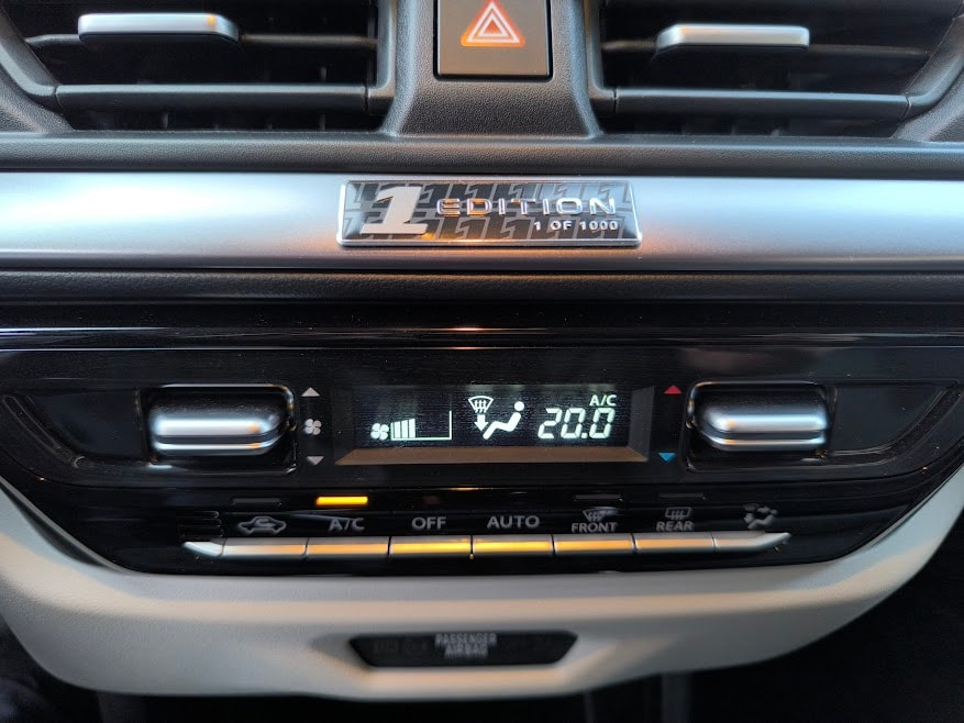 SUZUKI Swift 1.2 1st Edition Top Hybrid 4x4 - 12