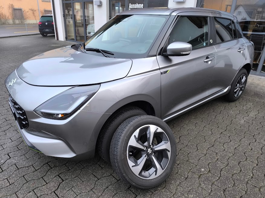 SUZUKI Swift 1.2 1st Edition Top Hybrid 4x4