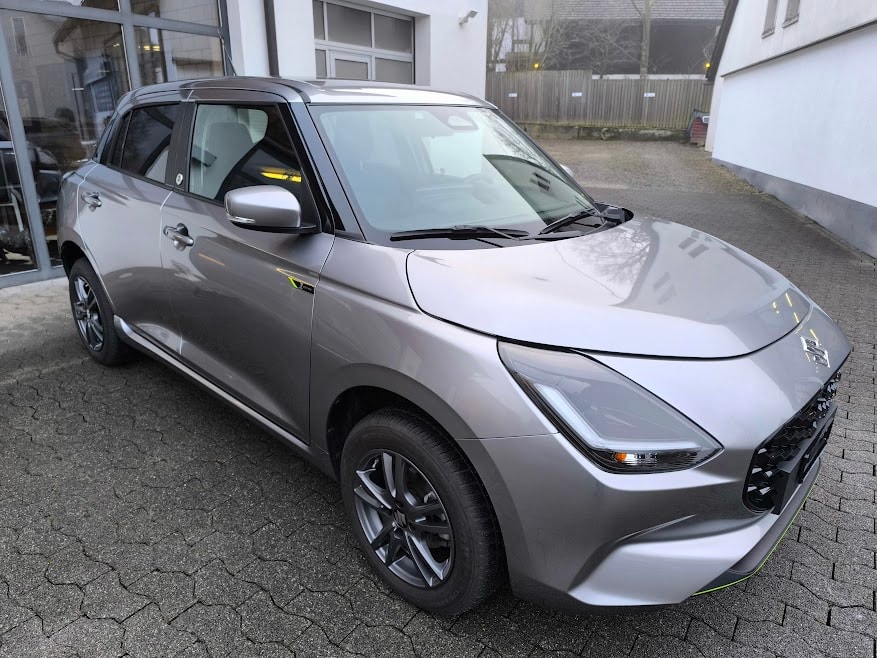 SUZUKI Swift 1.2 1st Edition Top Hybrid 4x4 - 3