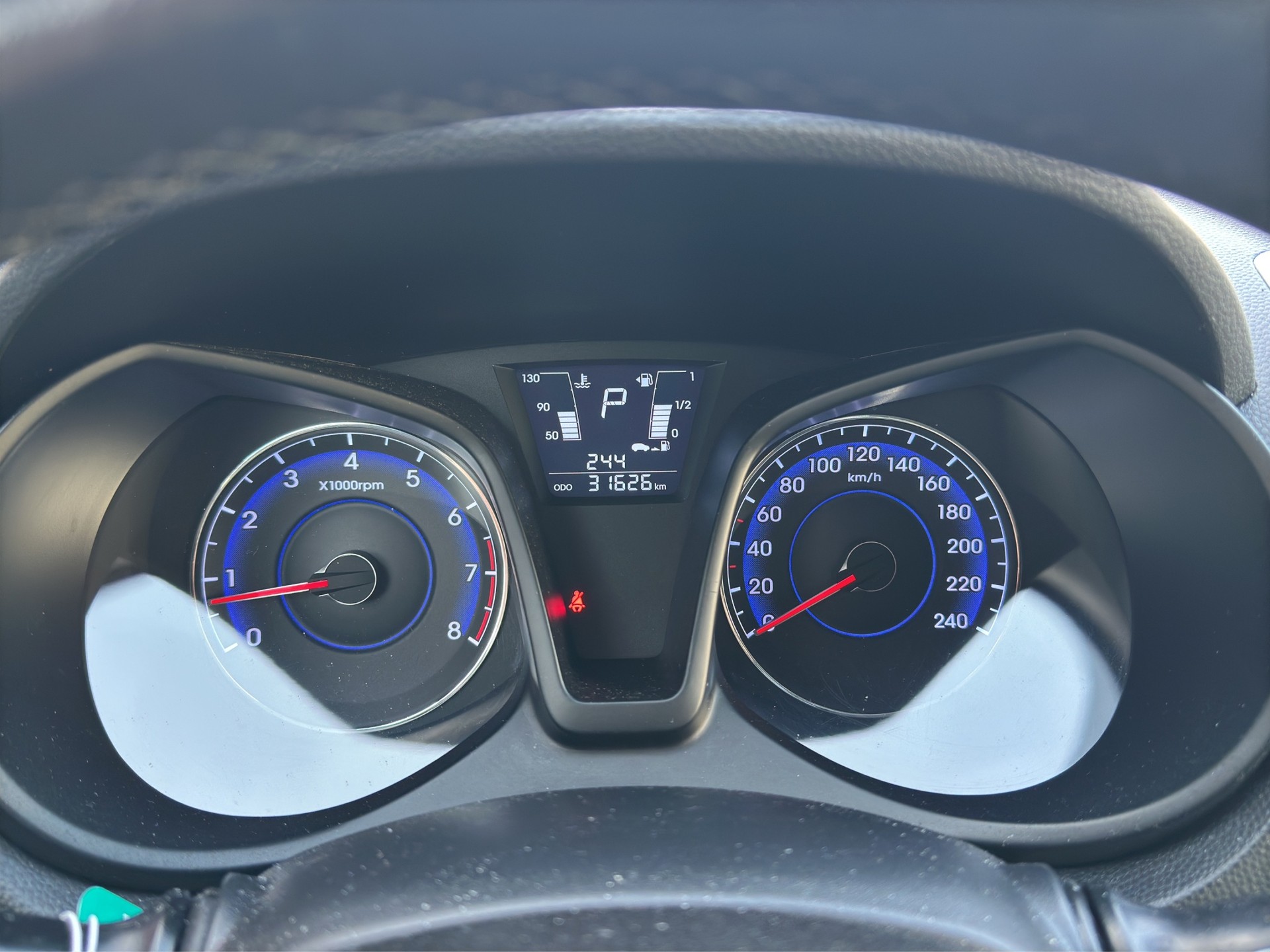 HYUNDAI iX20 1.6 Amplia Automatic - 11