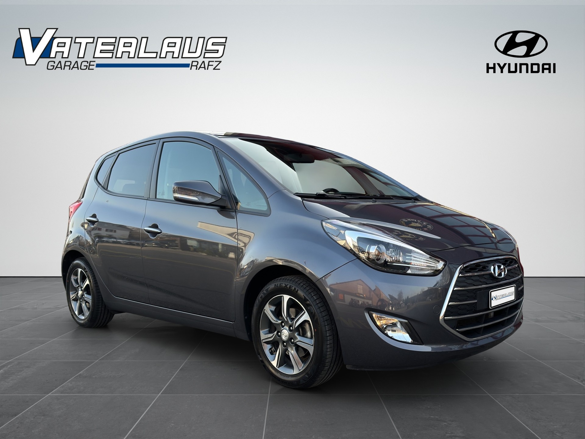 HYUNDAI iX20 1.6 Amplia Automatic - 8