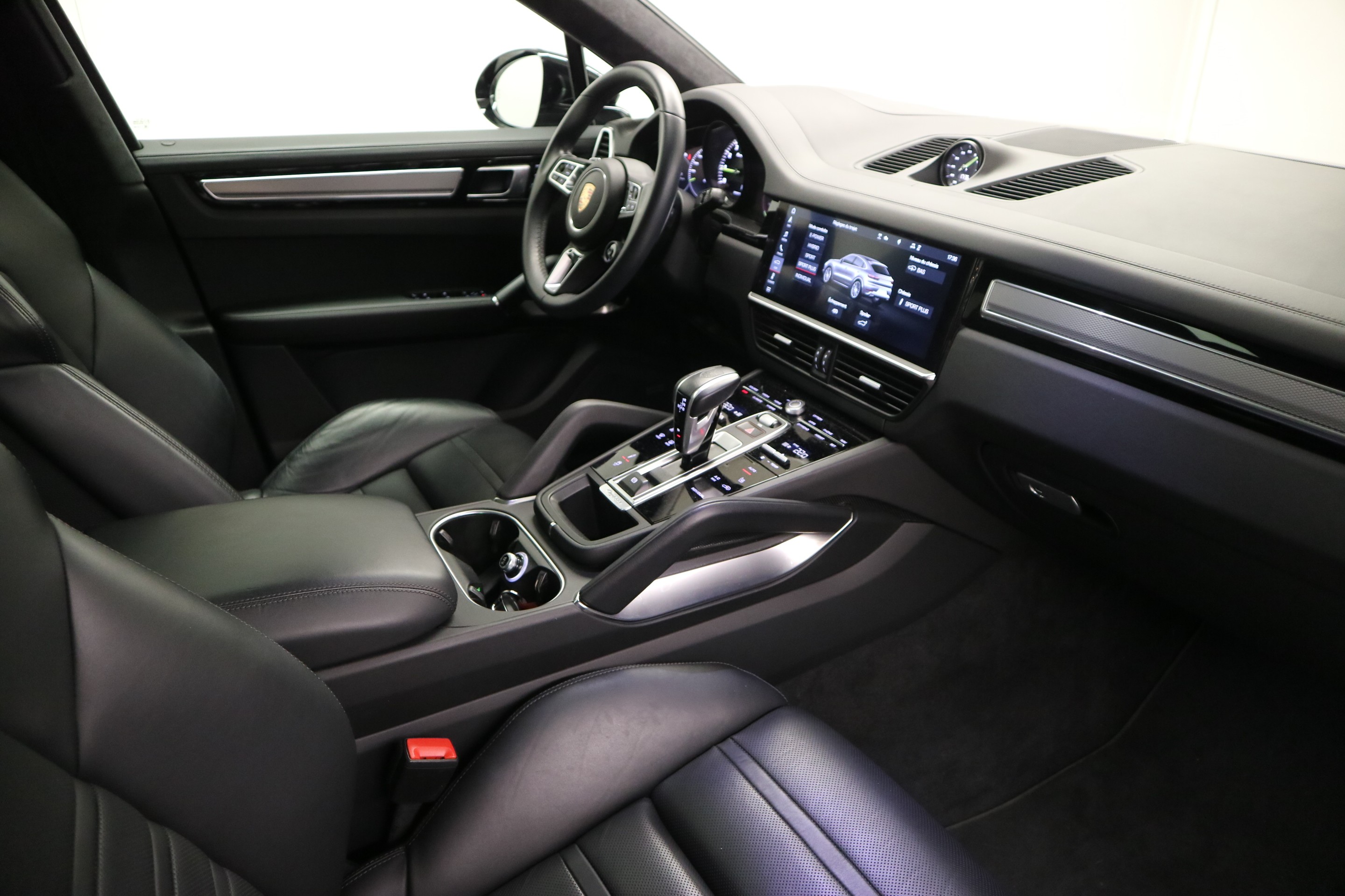 Cayenne Turbo Coupé S E-Hybrid thumbnail n°5