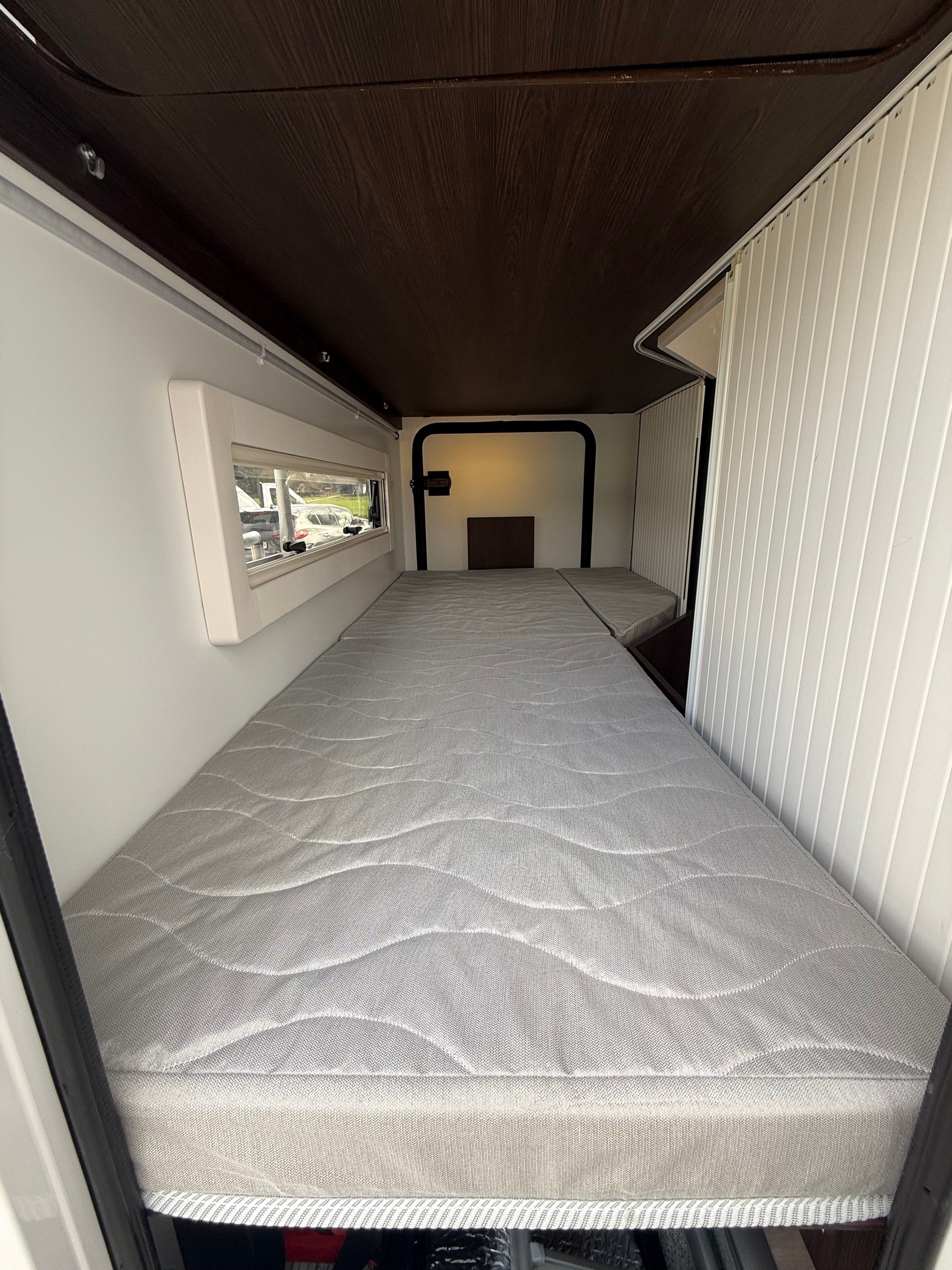 BENIMAR Benimar Tessoro 483 Automatique 170 PS (Panneau solaire 140W, Porte-vélos) - 12