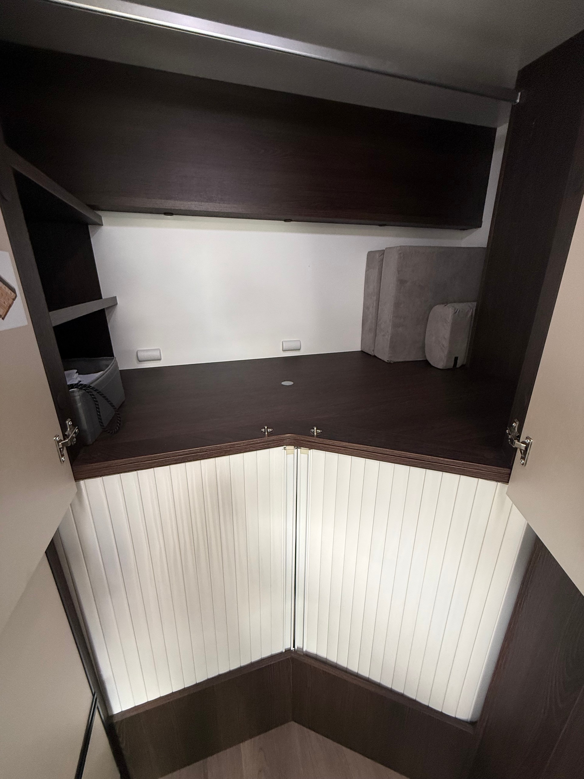 BENIMAR Benimar Tessoro 483 Automatique 170 PS (Panneau solaire 140W, Porte-vélos) - 10