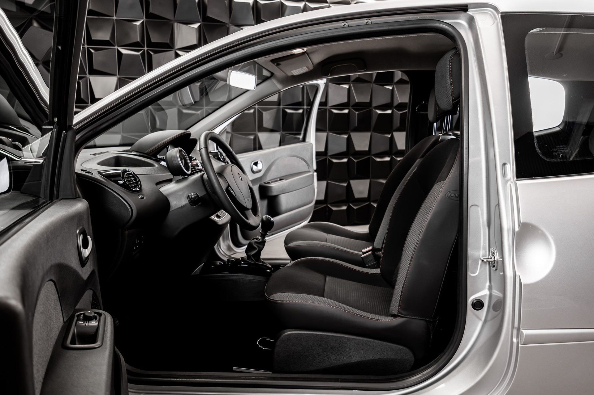 RENAULT Twingo 1.2 16V Dynamique - 8