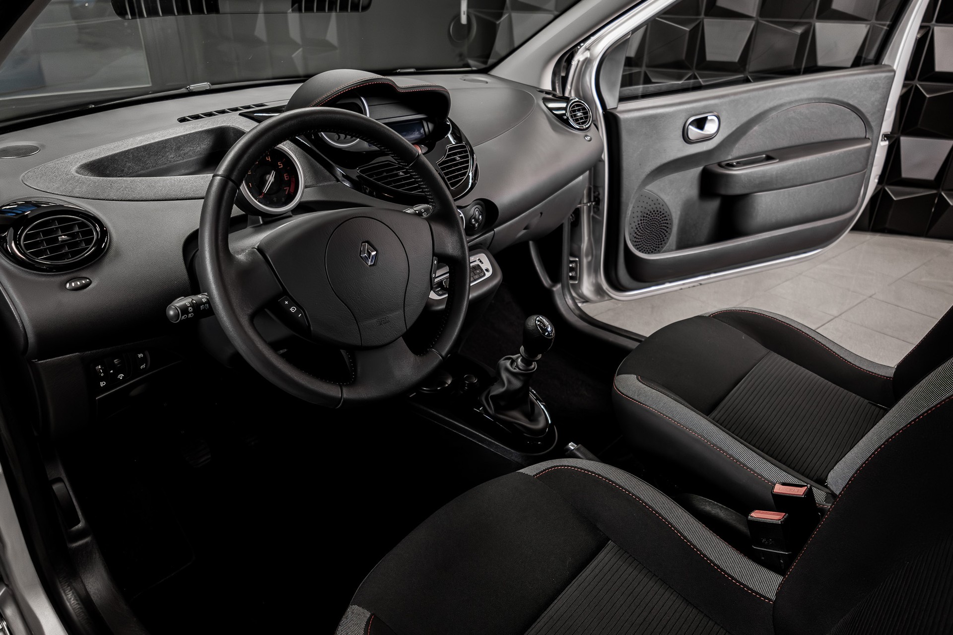 RENAULT Twingo 1.2 16V Dynamique - 9