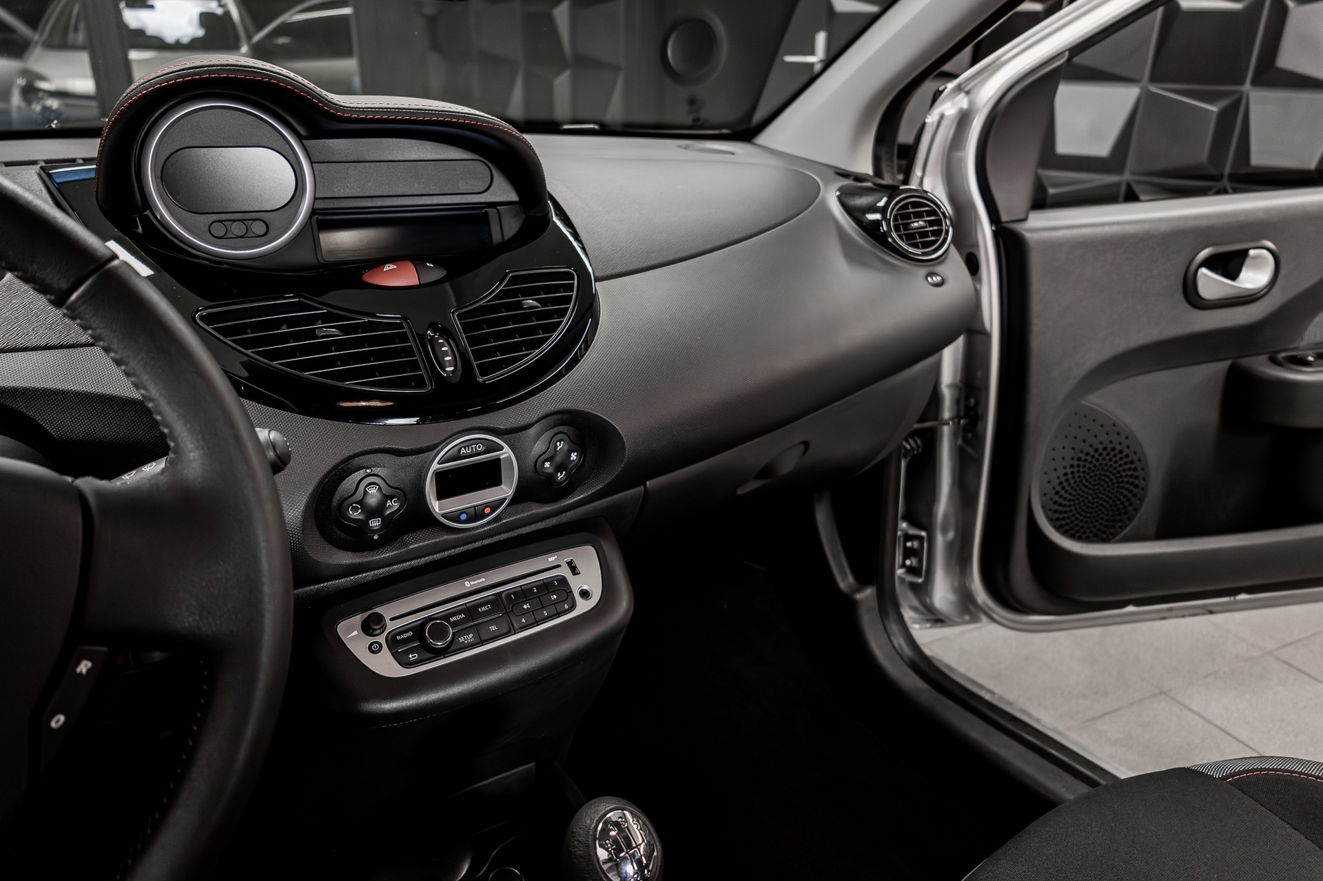 RENAULT Twingo 1.2 16V Dynamique - 11