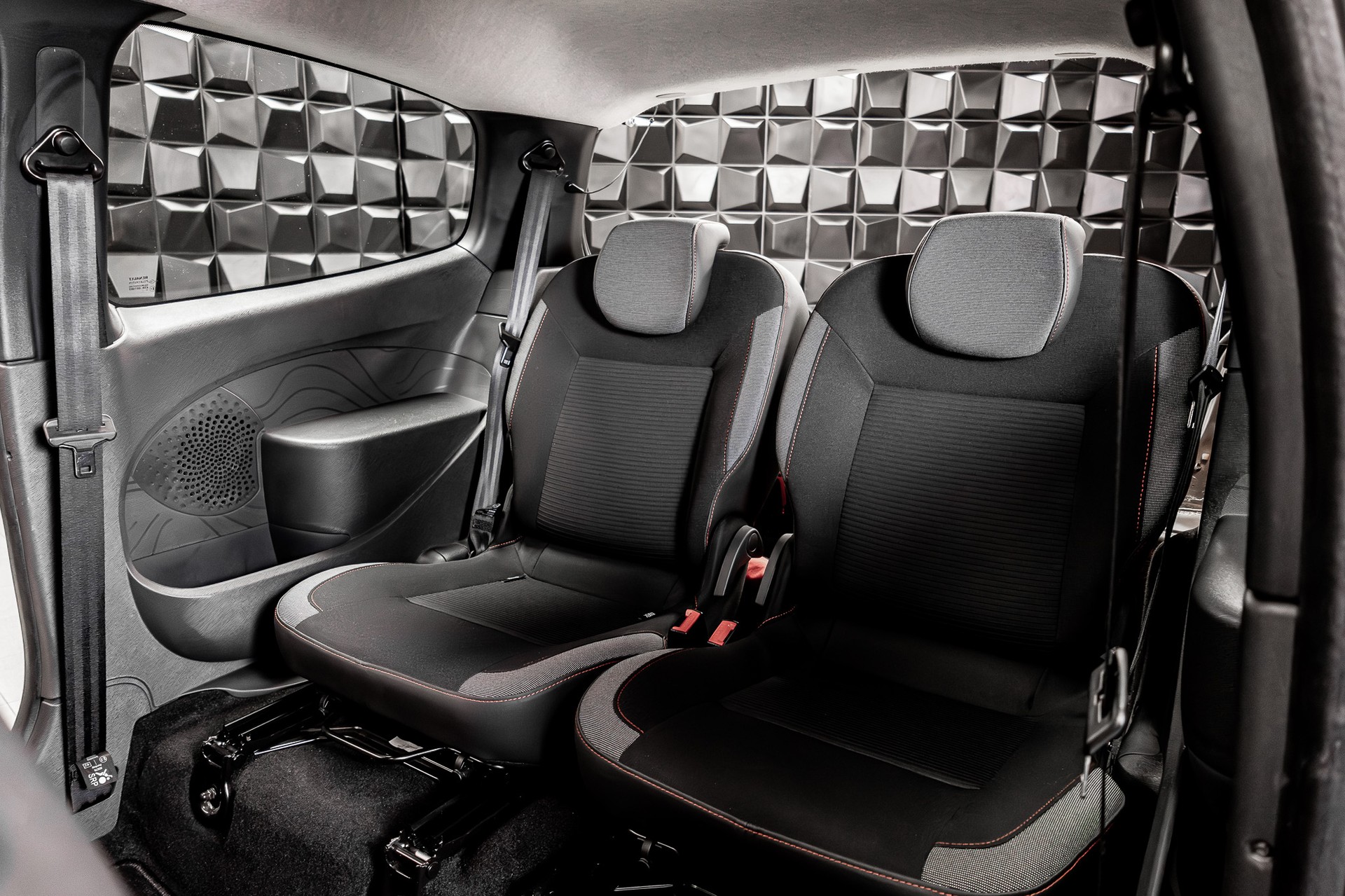 RENAULT Twingo 1.2 16V Dynamique - 17