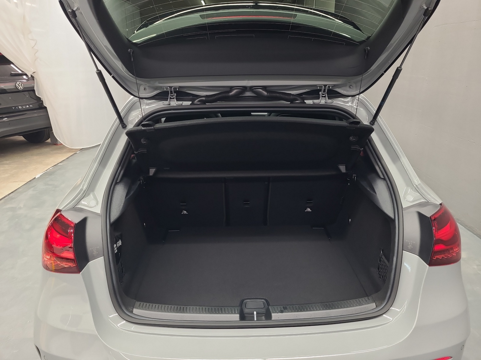 MERCEDES-BENZ AMG A 35 4Matic - 11