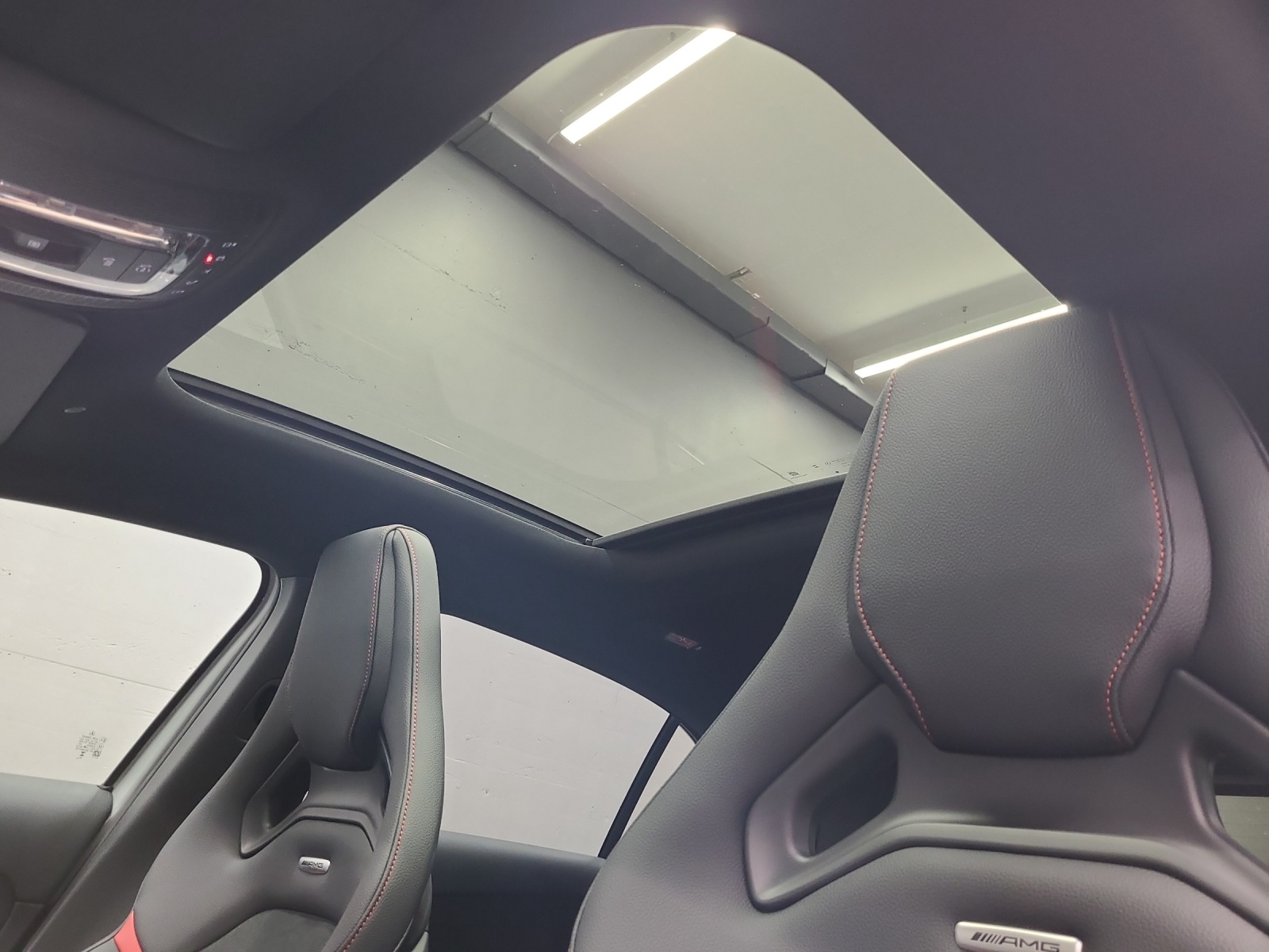 MERCEDES-BENZ AMG A 35 4Matic - 15