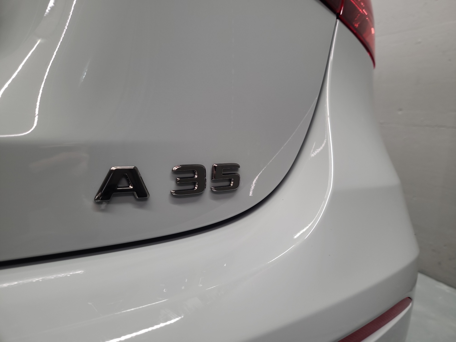 MERCEDES-BENZ AMG A 35 4Matic - 12