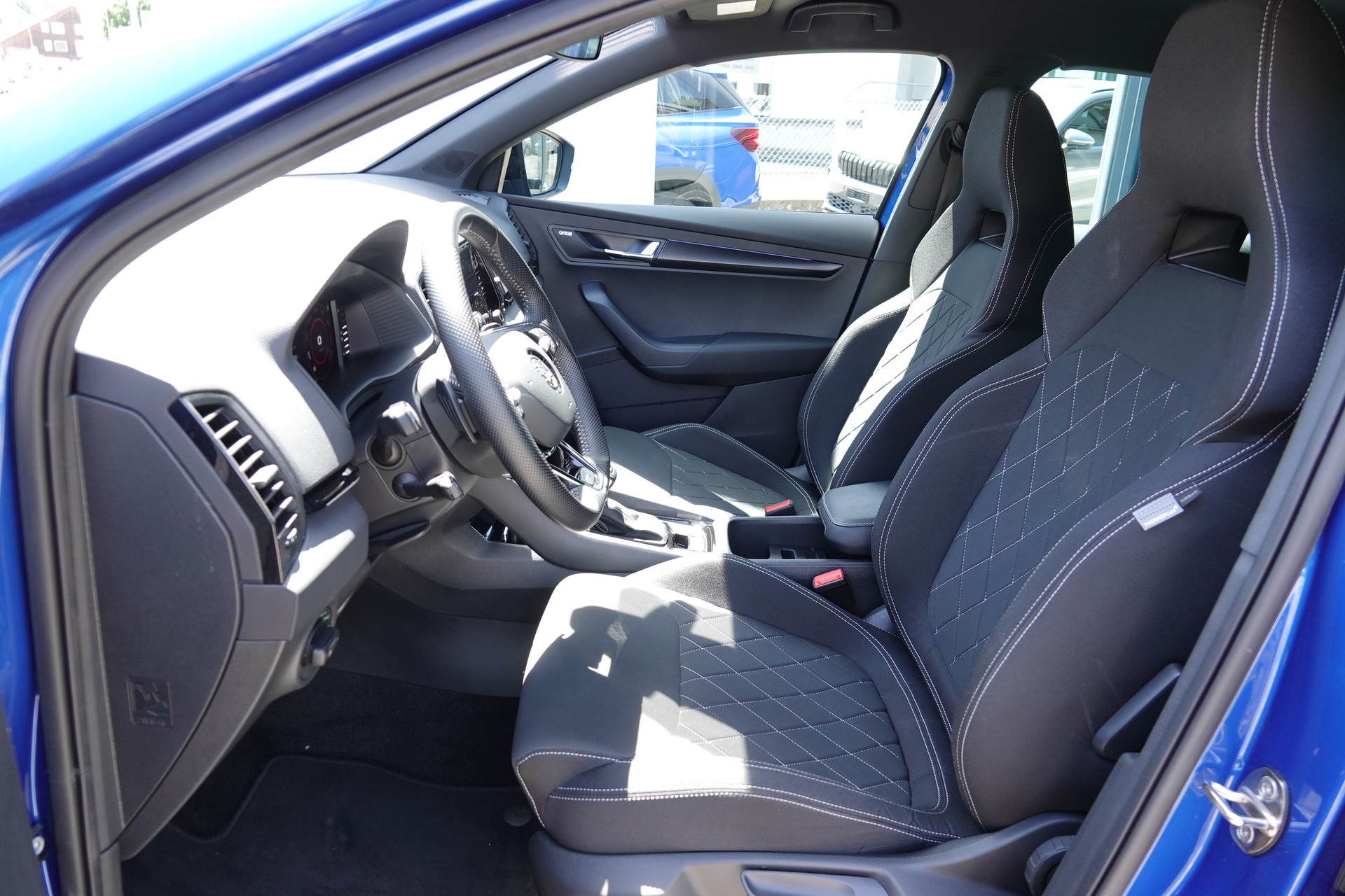 SKODA Karoq 2.0 TSI SportLine DSG 4x4 - 14