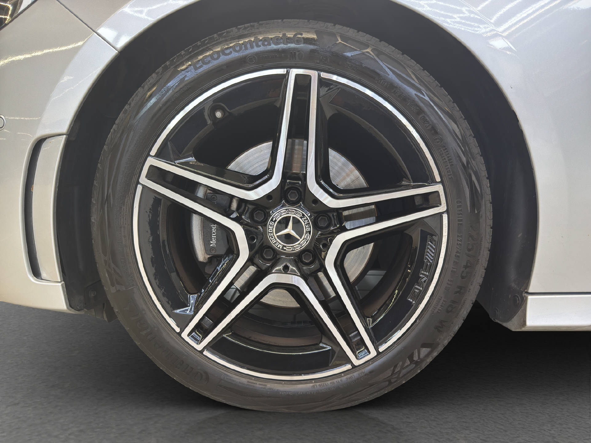 MERCEDES-BENZ B 200 AMG Line - 6