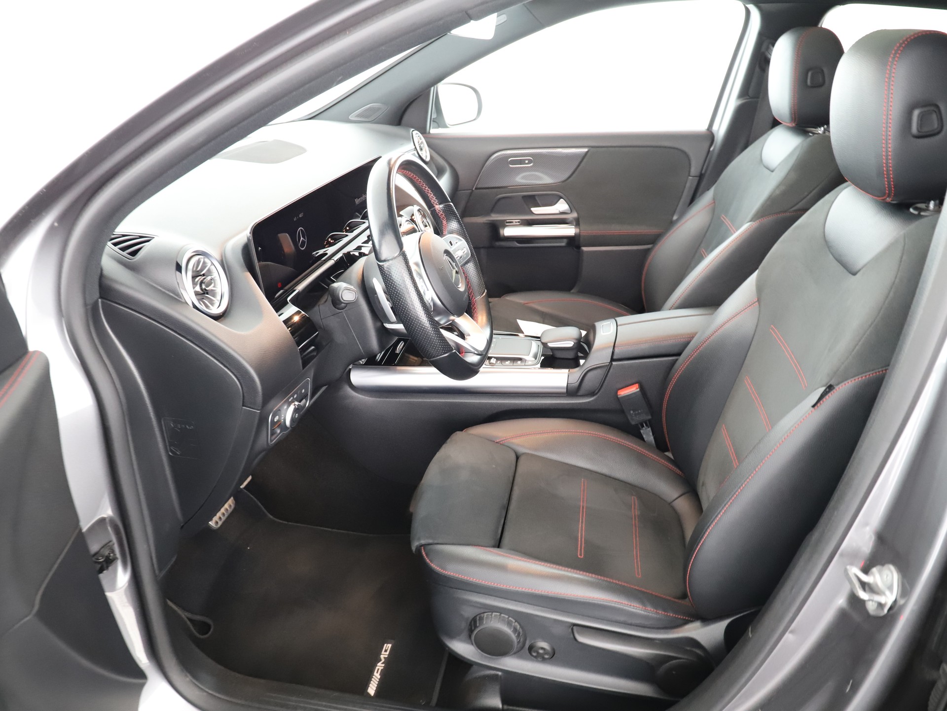 MERCEDES-BENZ GLA 200 4M AMG Line 8G-D - 9