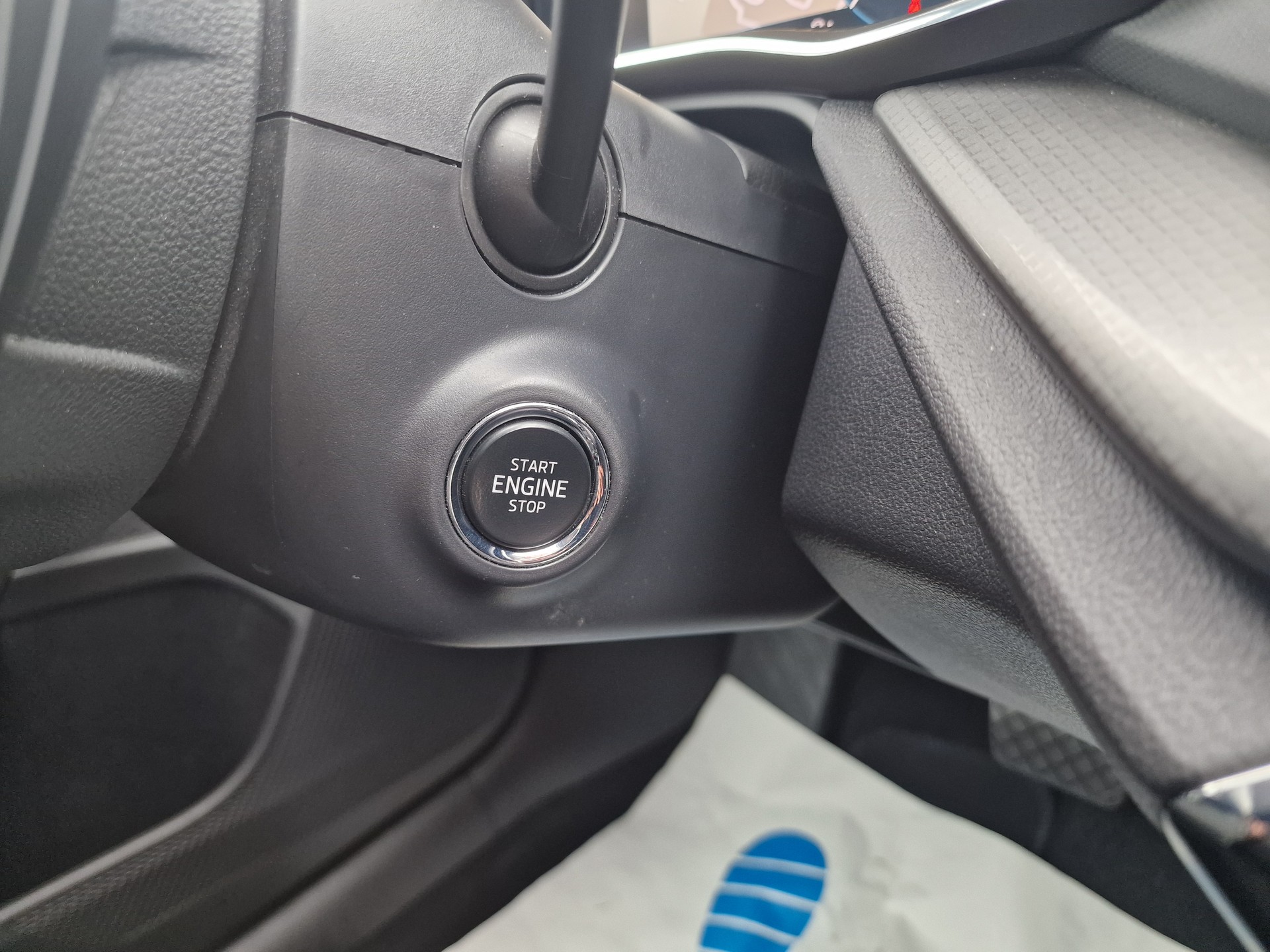 SKODA Octavia Combi 2.0 TDI DSG Ambition 4x4 24Mt Gara Anhängkupp - 17