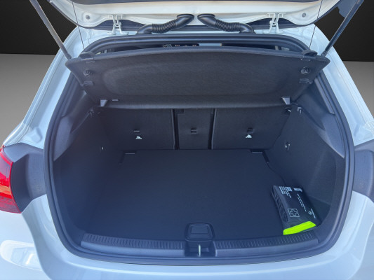 MERCEDES-BENZ A 250 4Matic 8G-DCT - 11