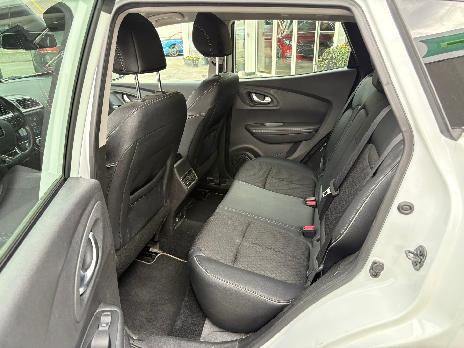 RENAULT Kadjar 1.7 Bl. dCI Intens 4x4 - 10