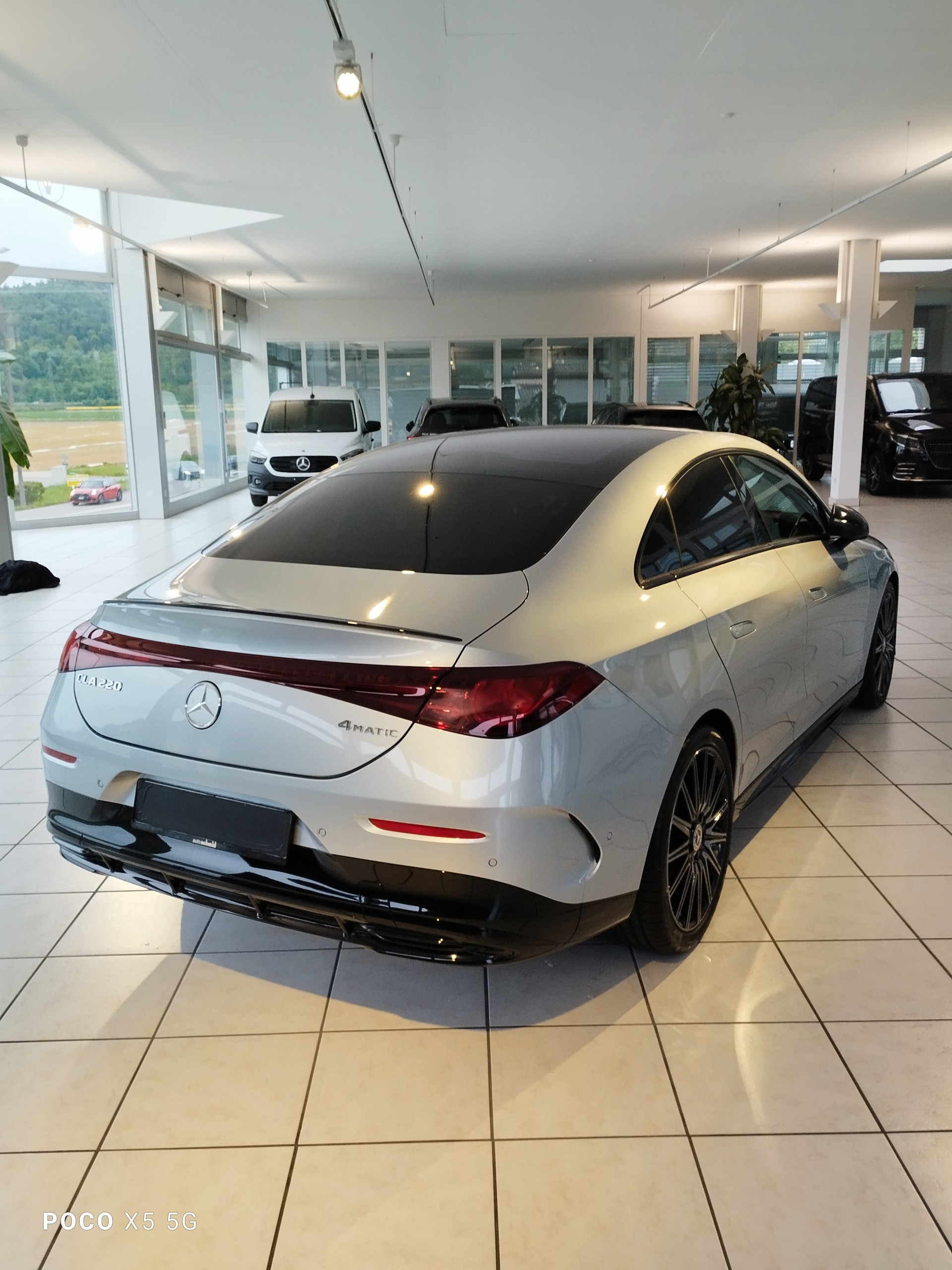 MERCEDES-BENZ CLA 220 4MATIC - 5