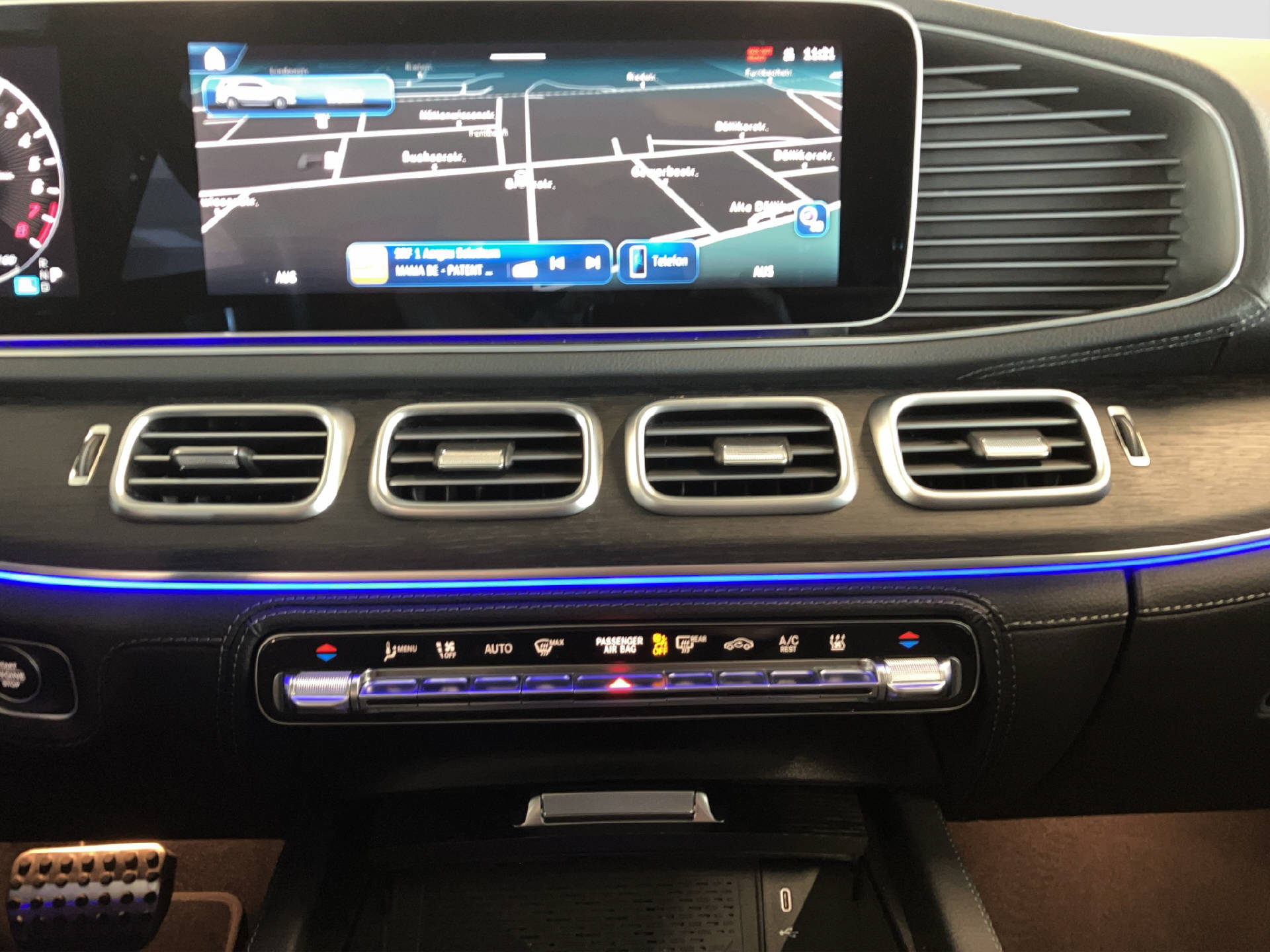 MERCEDES-BENZ GLE 400 e AMG Line 4MATIC - 11