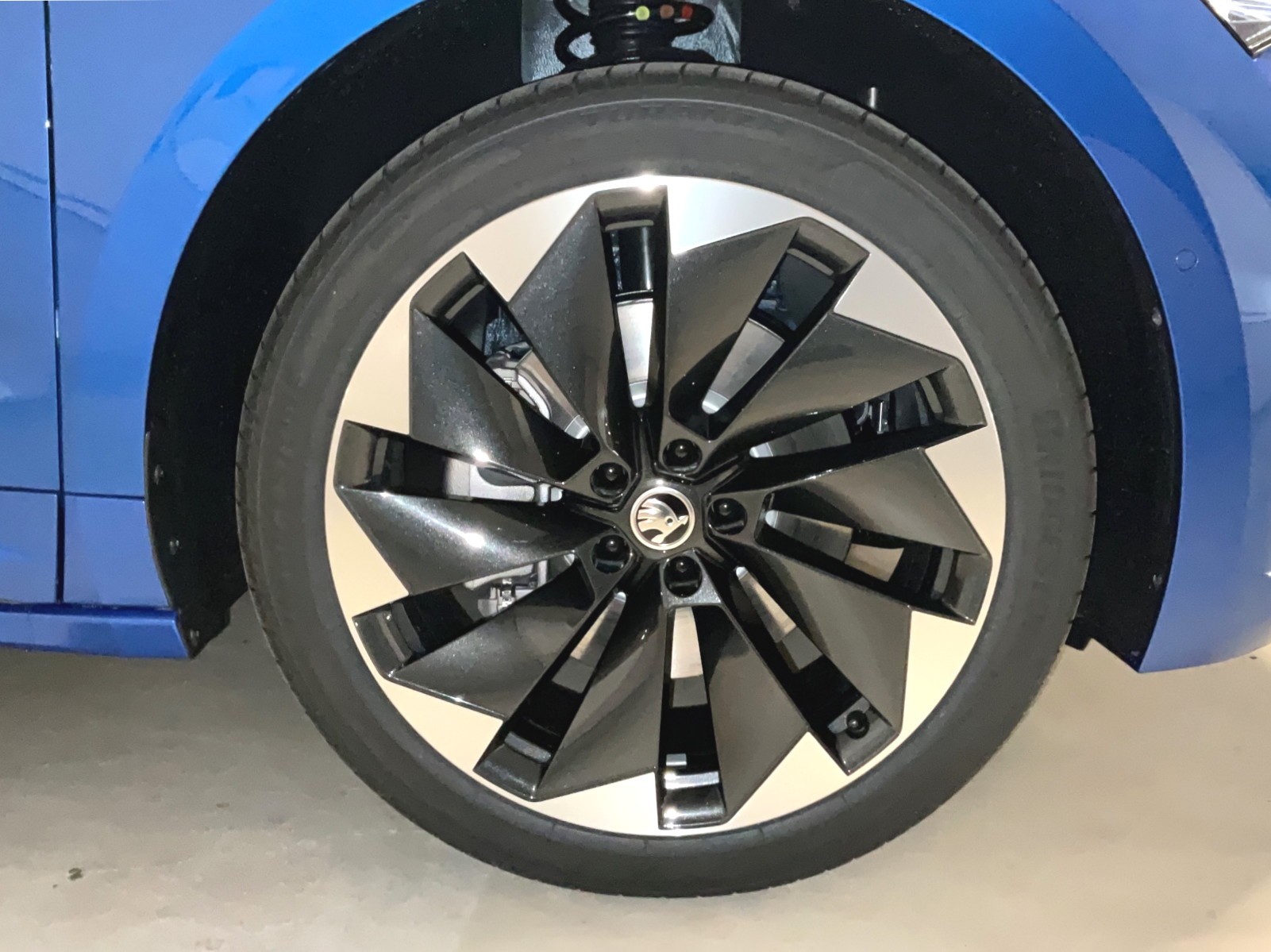 SKODA Enyaq iV 80 SportLine Ultra - 13