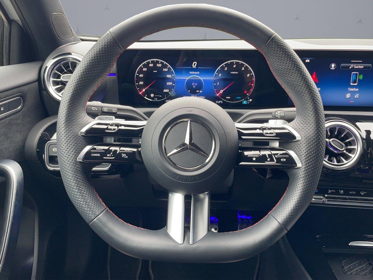 MERCEDES-BENZ A 250 AMG Line 4m - 10