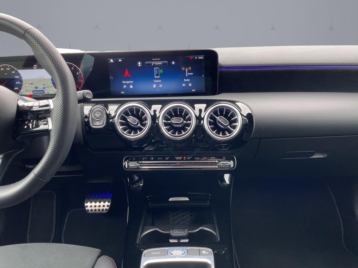 MERCEDES-BENZ A 250 AMG Line 4m - 14