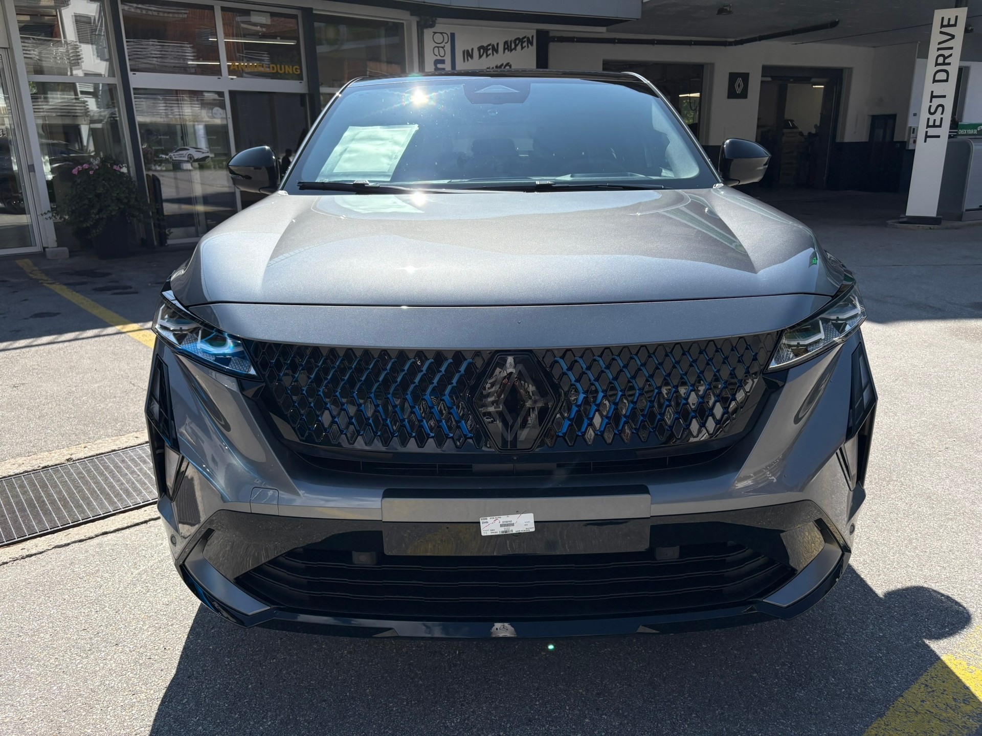 RENAULT Rafale 1.2 E-Tech Plug-in Hybrid 300 4x4 Atelier Alpine - 2