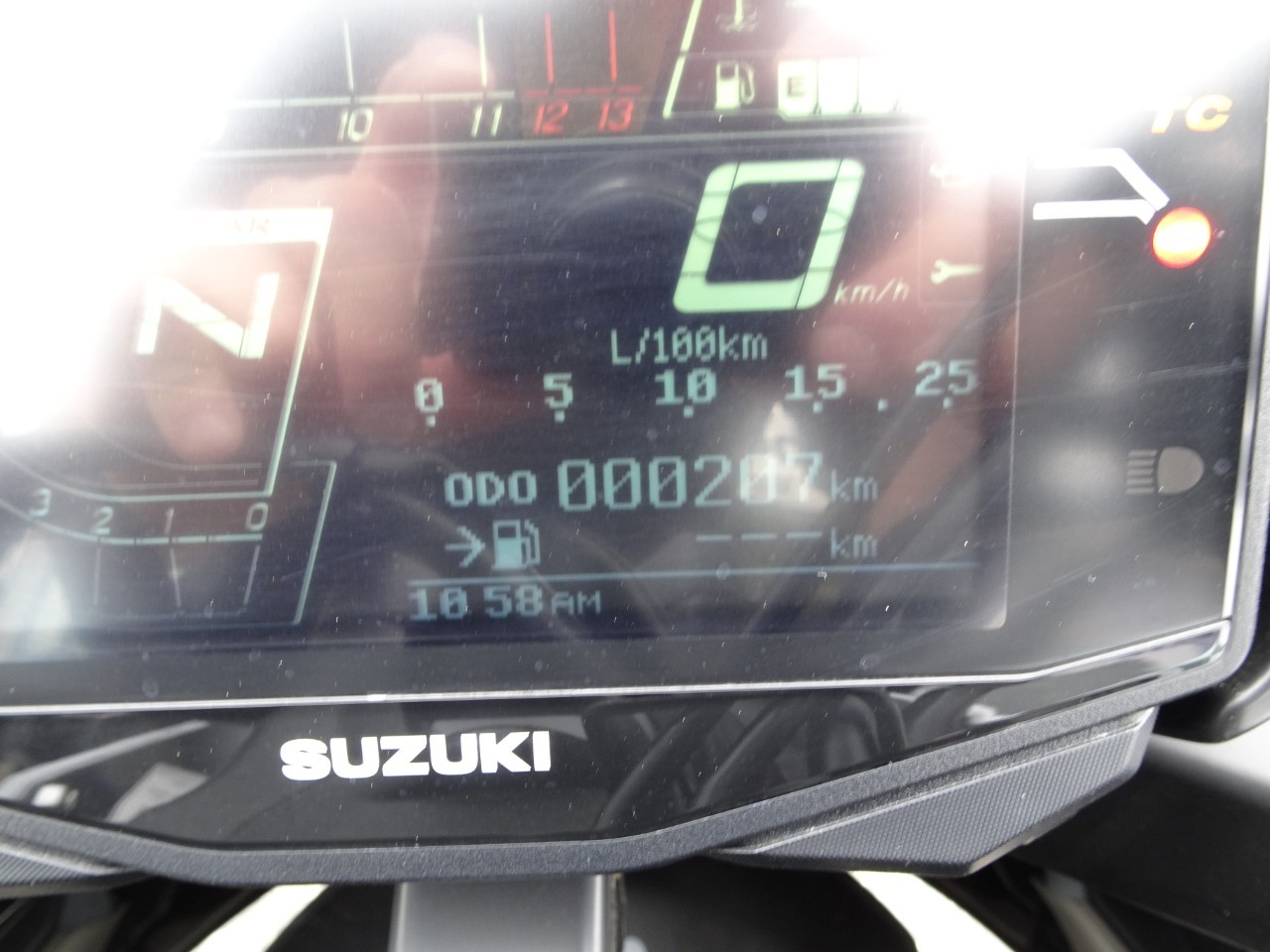 SUZUKI GSX-S 1000 Katana - 6