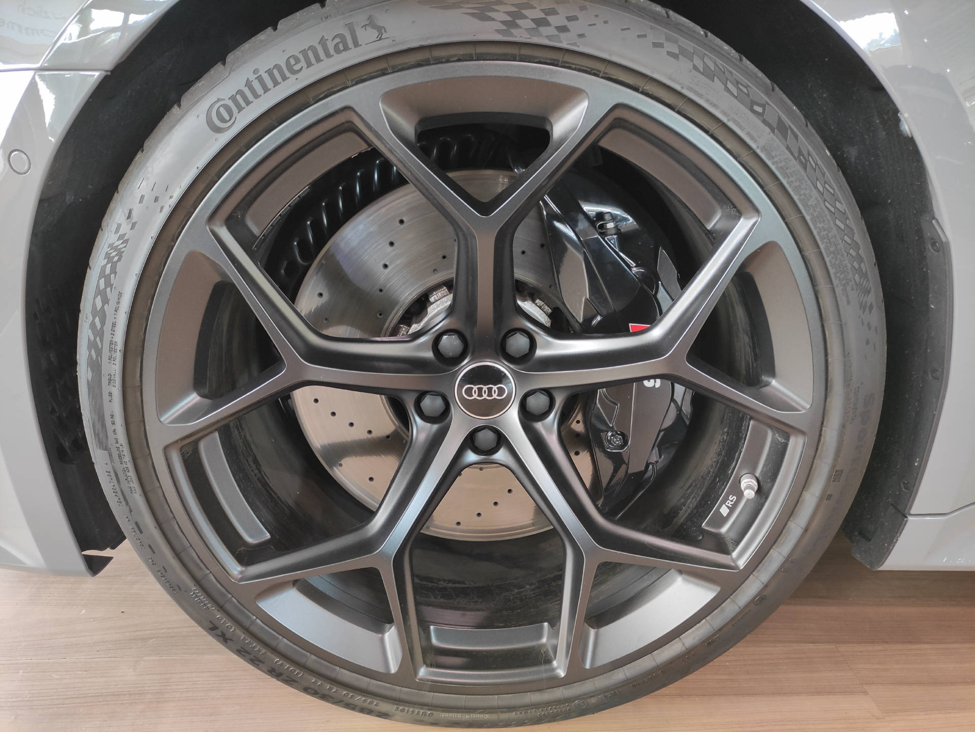AUDI RS6 Avant 4.0 V8 TFSI performance quattro T-Tronic - 3