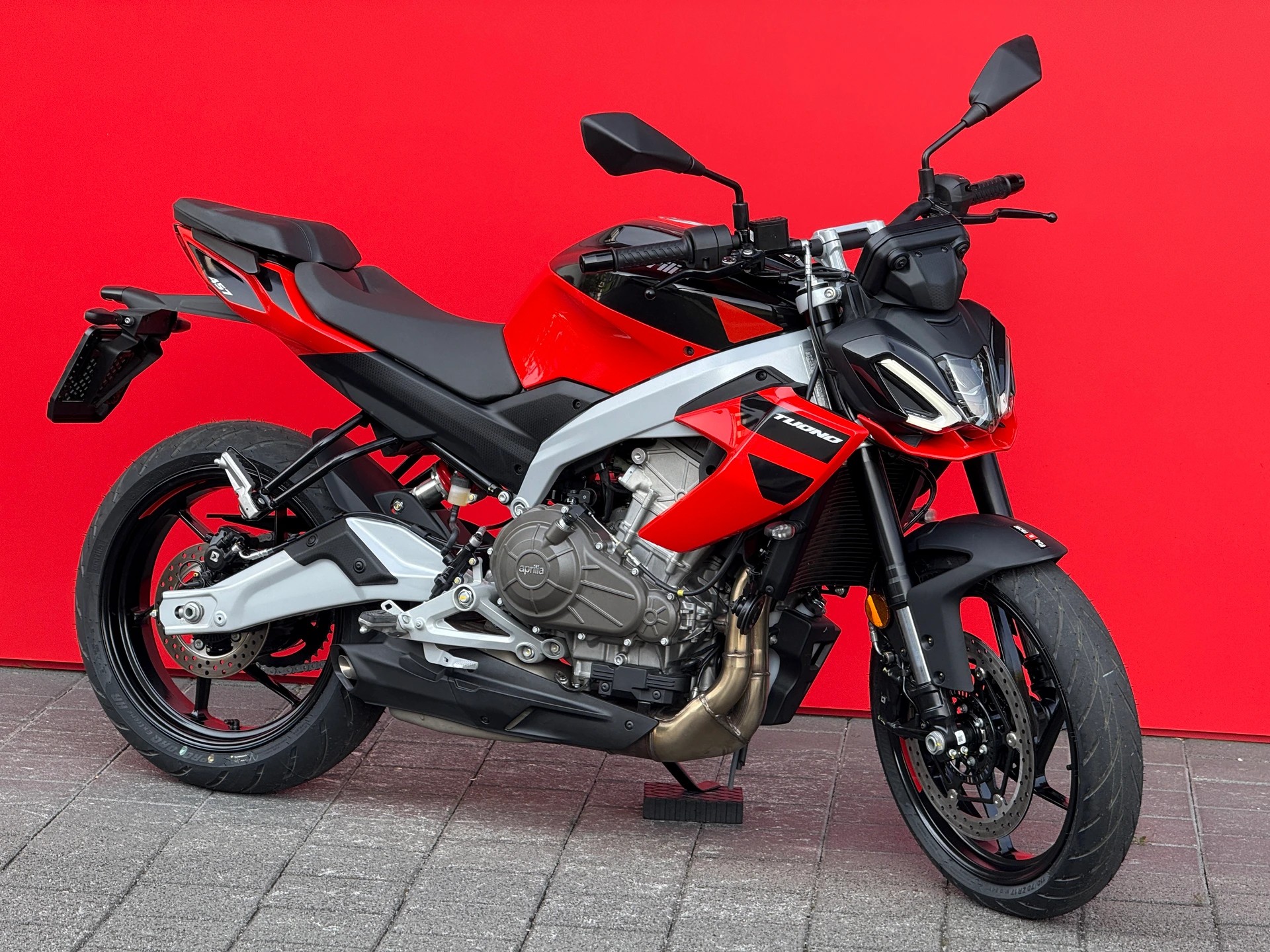 APRILIA Tuono 457 - 7