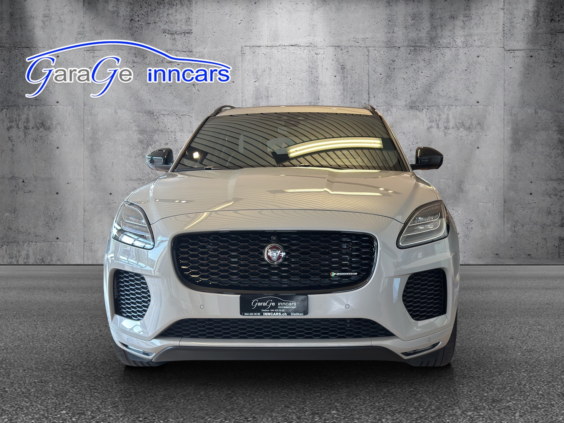 JAGUAR E-Pace 2.0 P300 R-Dynamic HSE AWD Automatik - 2