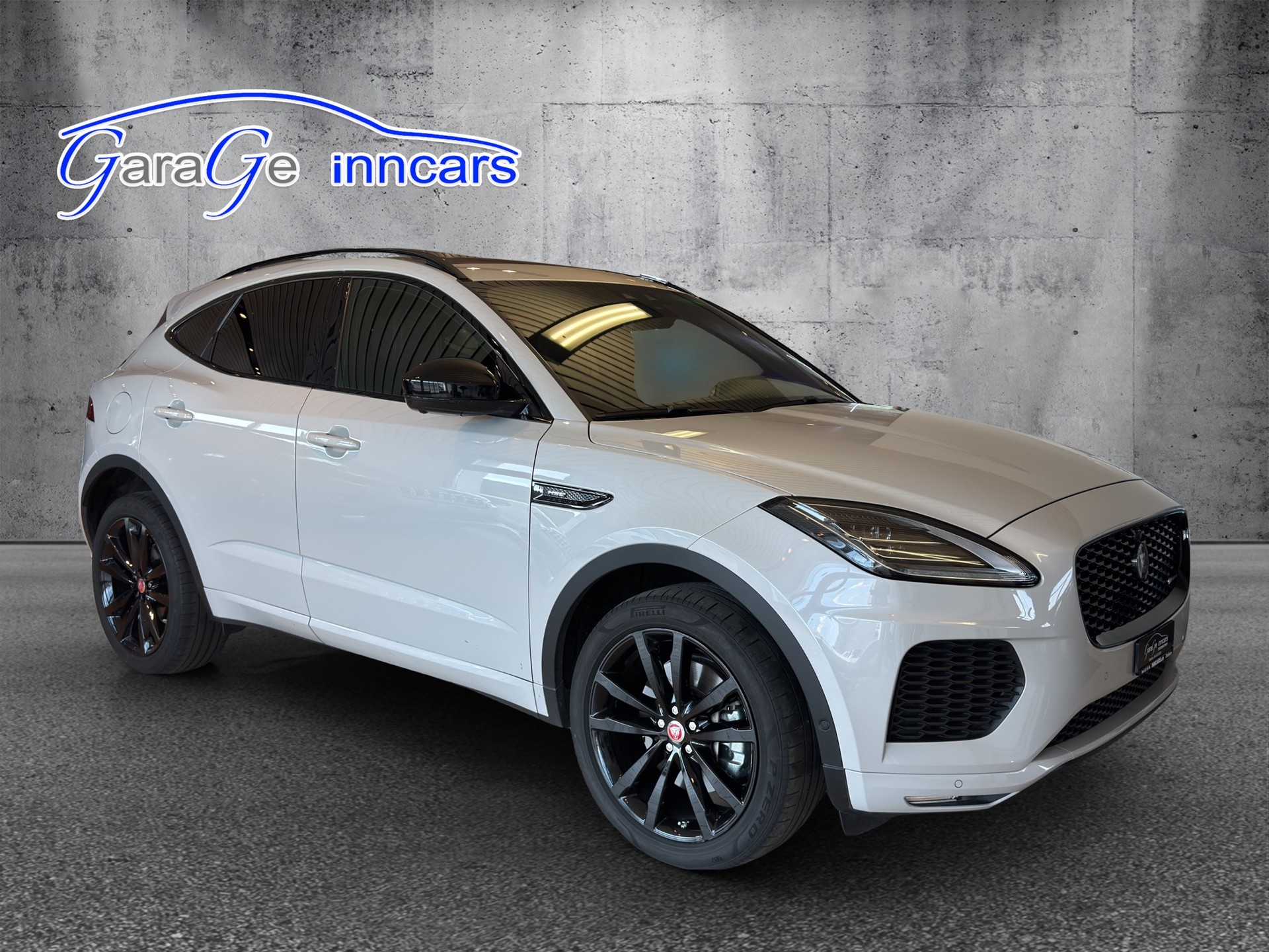 JAGUAR E-Pace 2.0 P300 R-Dynamic HSE AWD Automatik - 4