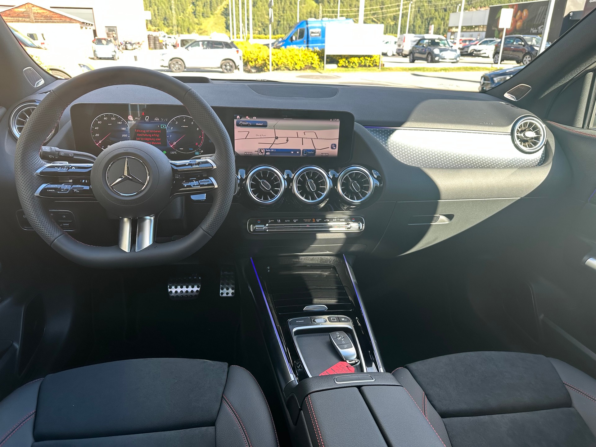 MERCEDES-BENZ GLA 250 Swiss Star AMG Line 4matic - 10