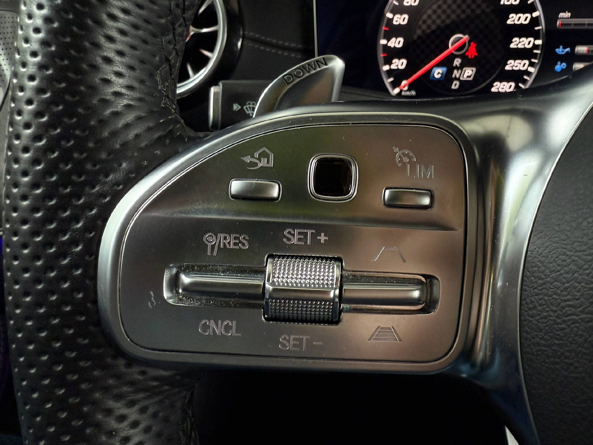 MERCEDES-BENZ CLS 53 AMG 4matic+-9