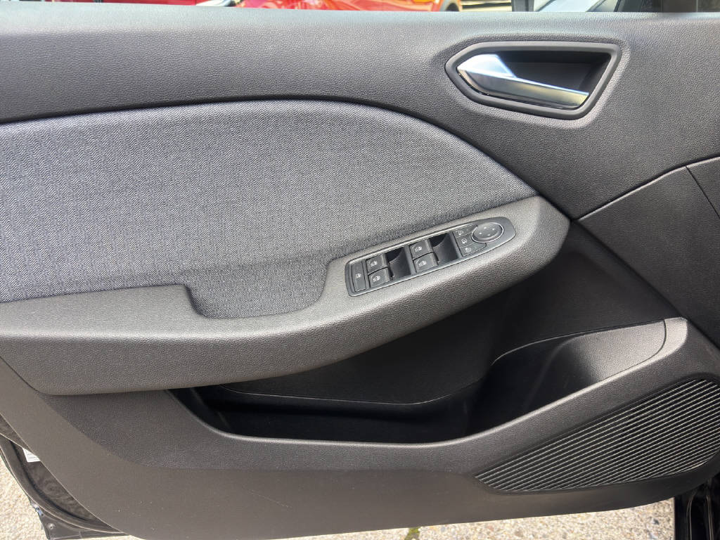 RENAULT Clio 1.0 TCe techno - 13