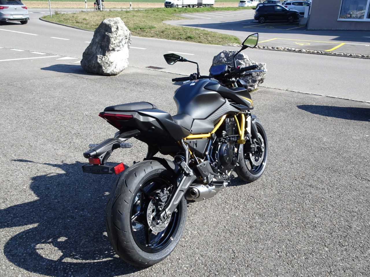 KAWASAKI Z 650 S (35kW) - 6