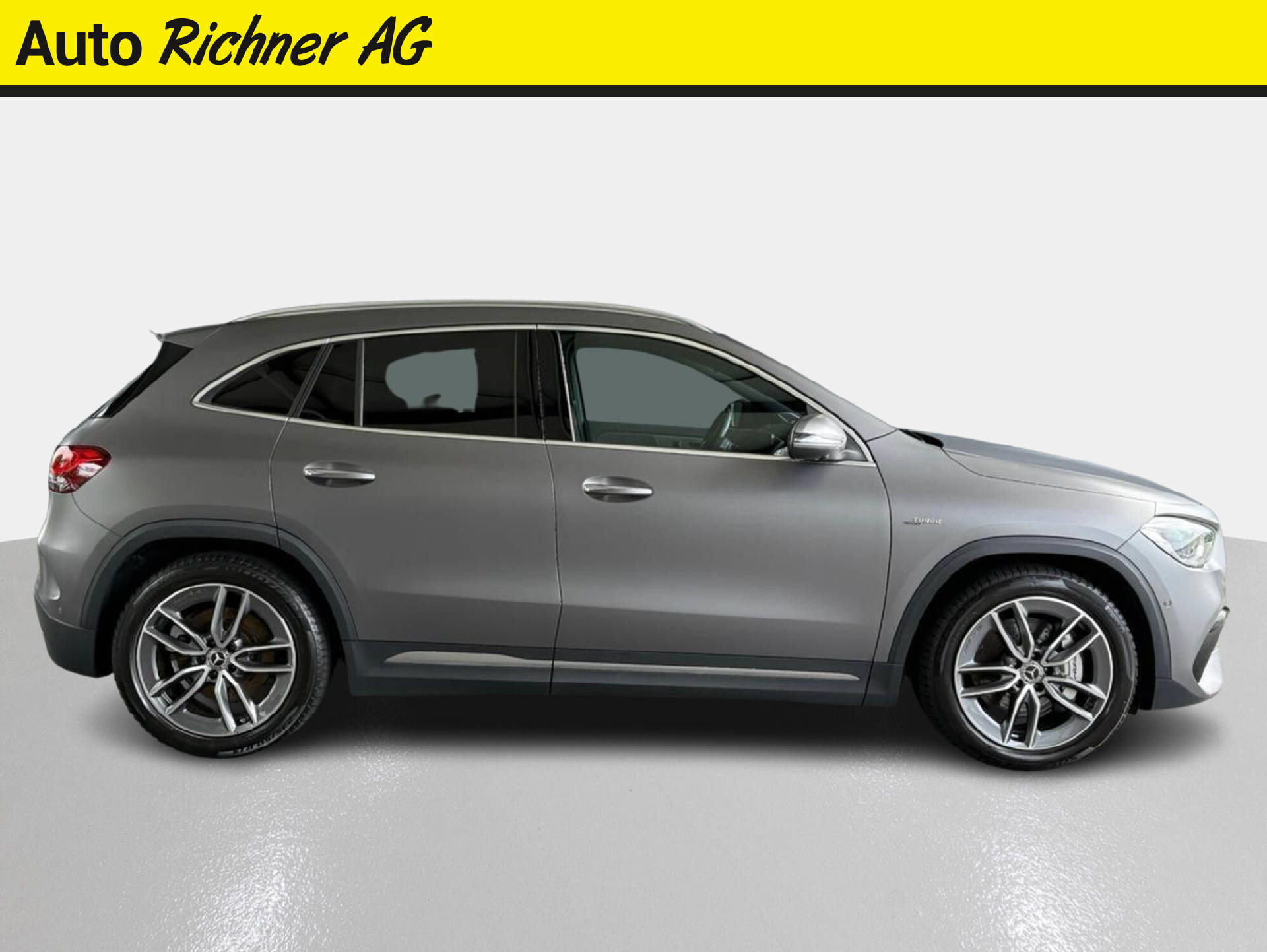 MERCEDES-BENZ GLA 35 AMG 4matic-2