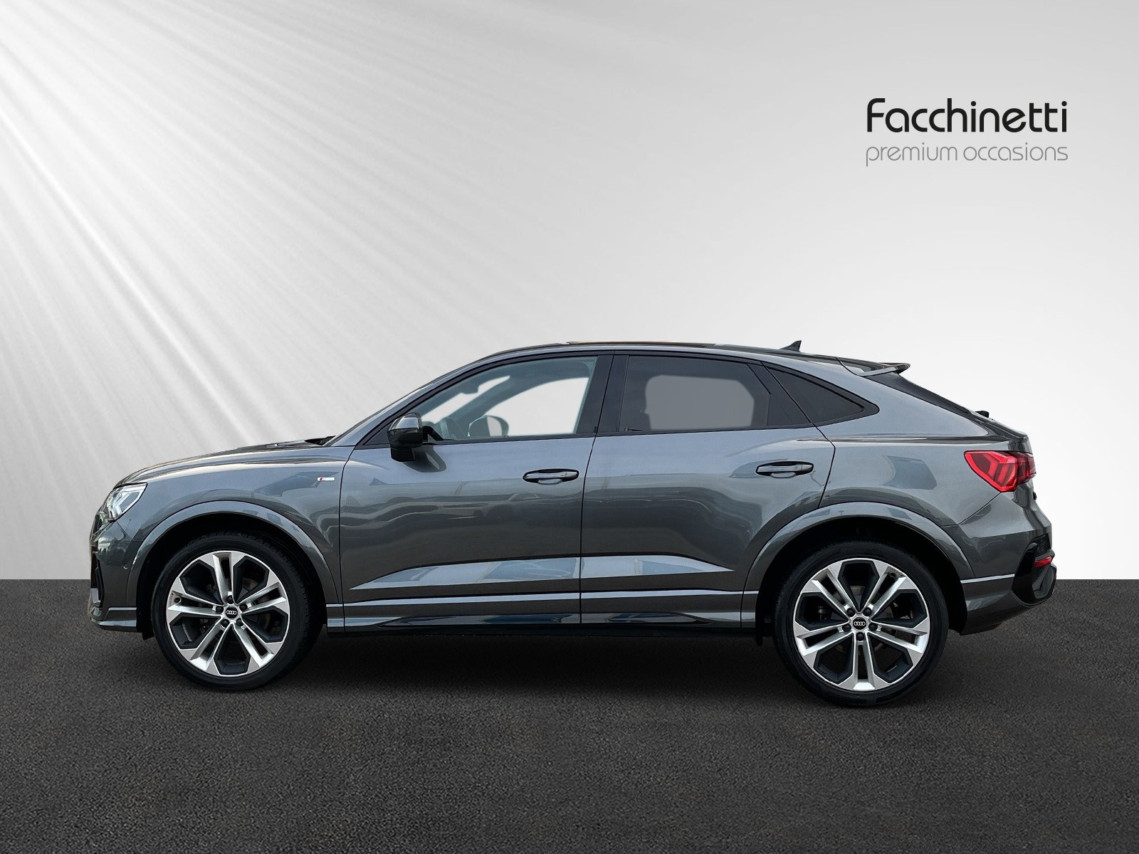 AUDI Q3 Sportback 35 TFSI S line - 2