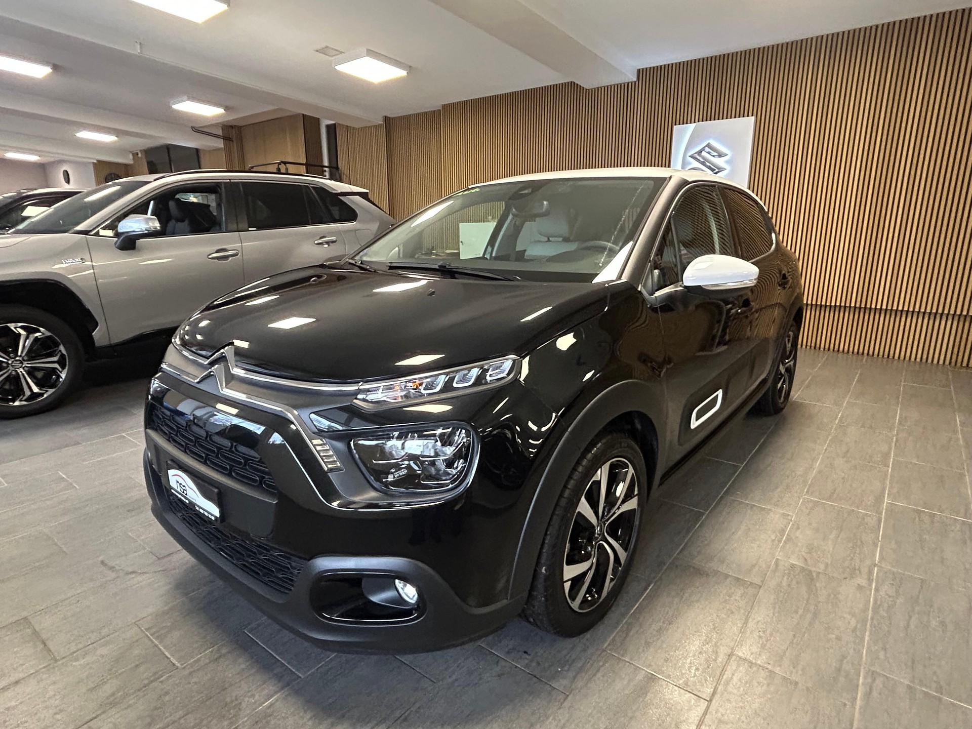 CITROEN C3 1.2 PureTech Shine - 5